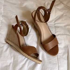 Tan Wedges, ankle strap with buckle, 4” heel